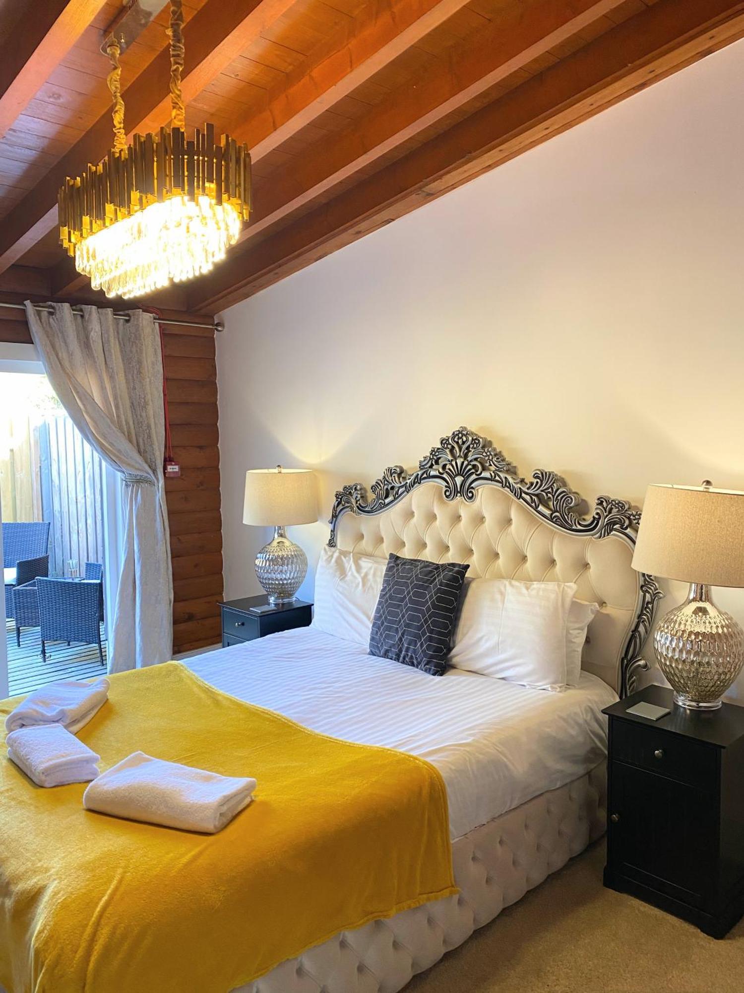 Kaoglen-Spruce-Hot Tub-Forrest Setting-Pet Friendly Villa Balnald Ngoại thất bức ảnh