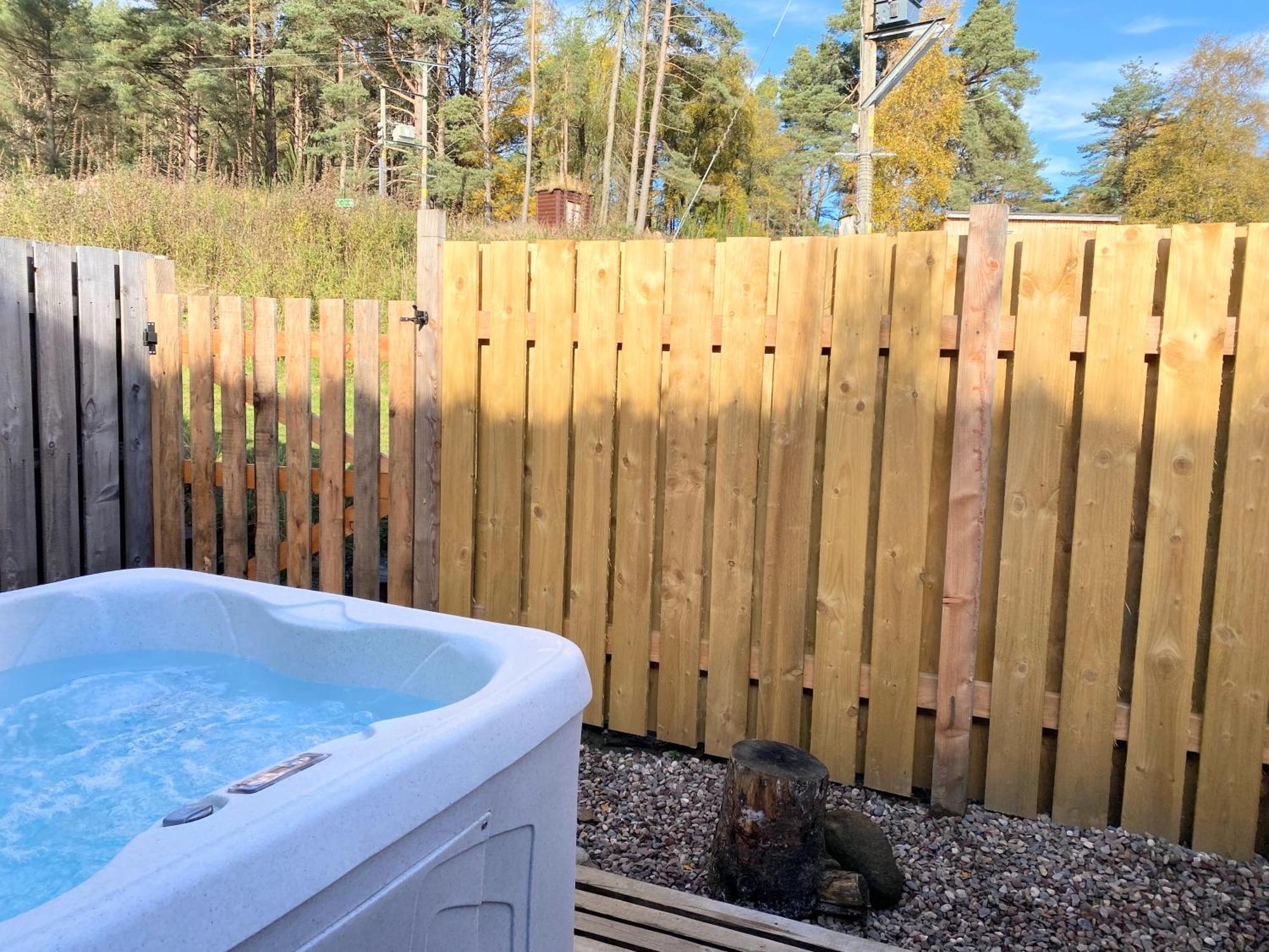 Kaoglen-Spruce-Hot Tub-Forrest Setting-Pet Friendly Villa Balnald Ngoại thất bức ảnh
